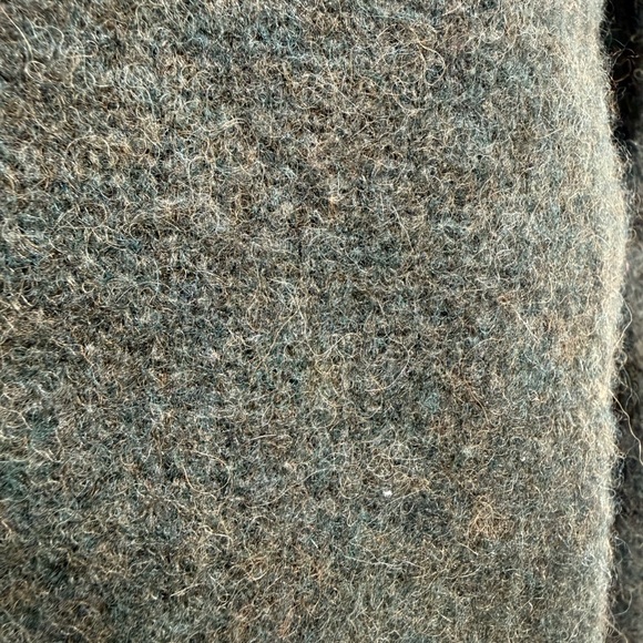 Wrap London Heather Melange Cropped  Turtleneck Sweater - Picture 8 of 11